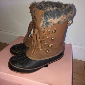 Juicy Couture Sarabeth Snow Boots